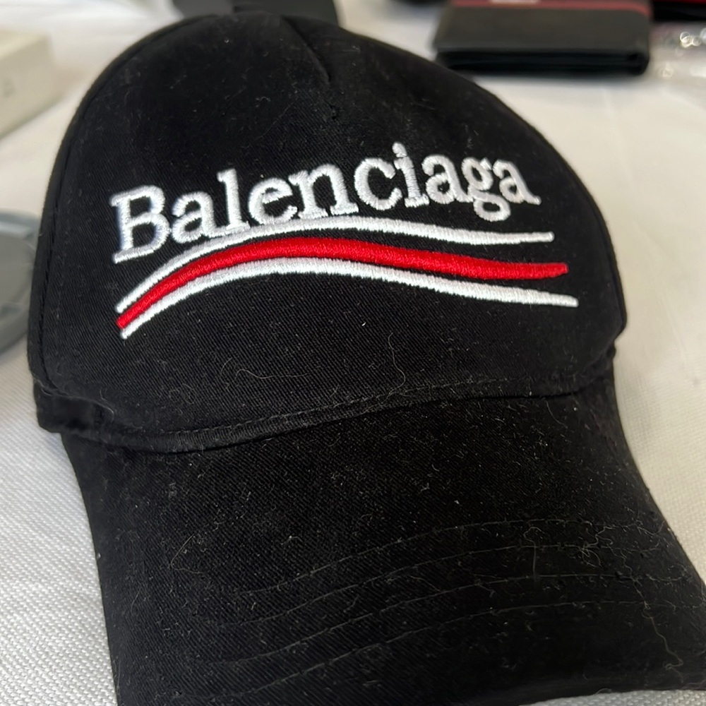 Balenciaga Cap